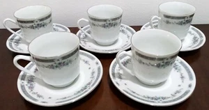 Servizio da caffè 10 pezzi in fine porcellana - Foto 1 di 3