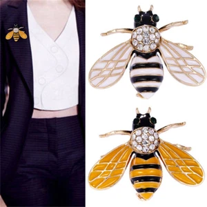 Women Delicate Little Bee Insect Crystal Rhinestone Pin Brooch Jewelry J&H-wf G1 - Photo 1/12