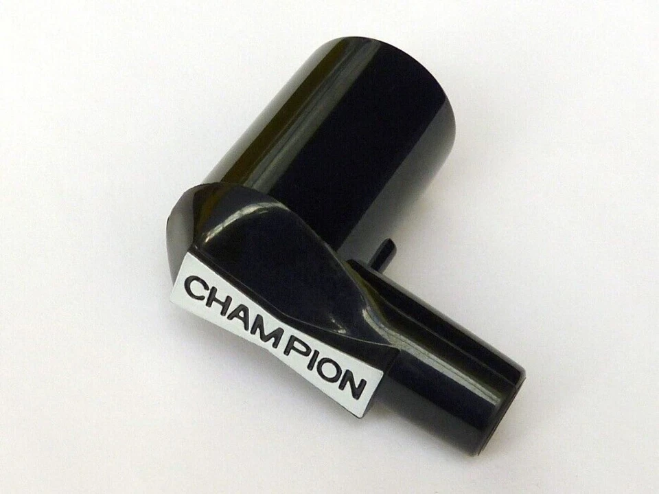 Champion WCX600 Suppressed HT 90 Degree Spark Plug Cap, Classic Car / Motorcycle - Image 1 of 2