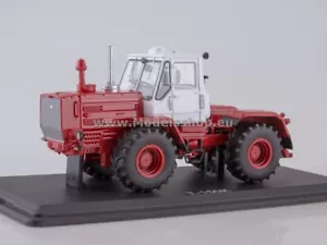 SSM8011 Tractor T-150K /white-dark red/ - Imagen 1 de 6
