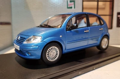 Citroen C3 Exclusive Blue 2002 2005 Very Detailed Diecast 1:24 Scale Model Car - Image 1 of 4