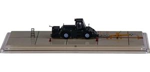 (Rare)1:200 JC Wings GSE2WT250E04 JASDF WT250E tracteur aéroport turck - Photo 1/1