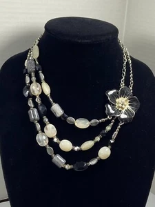 Vintage NY Black Silver Cream Black Side Flower 3 Strand Beaded Necklace Bold - Picture 1 of 10