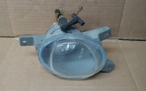 2001-2007 Volvo V70 Bumper Mounted Left Oval Fog Light Lamp - Picture 1 of 3