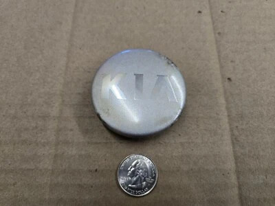 Tapa central plateada Kia OEM 2011-2016 Forte Soul Sportage Optima Rio 52960-3W200SL Foto 1 de 3