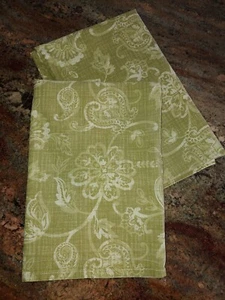 2 Ikea Junimagnolia Green Floral Cotton Pillowcases 29x19" - Picture 1 of 7