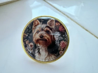 PRETTY BROWN & BLACK ESMALTE RESINA YORKSHIRE/SILKY TERRIER PERRO TONO DORADO PIN 530 Foto 1 de 3