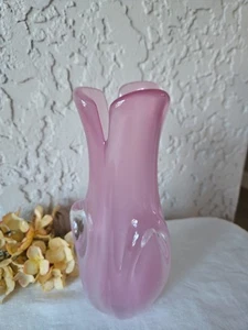 Pink Glass 9.5" Flower Bud Vase - Picture 1 of 6