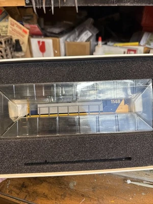 Atlas 9416 HO Scale CSX MP-15DC Diesel Locomotive #1145 with DCC LN/Box - Image 1 of 4