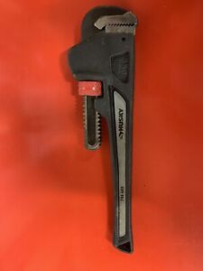 Husky 14' 350mm Pipe Wrench 744 689 