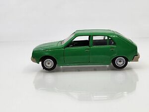 Vintage Renault 14 ⚡  Solido No. 43 Made In France BT SGDG  1/43 (Green)