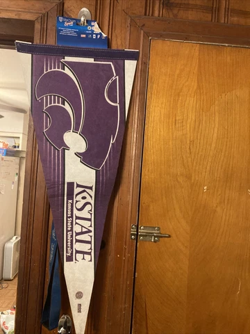 Kansas State Wildcats 2001 Pennant by Wincraft, NCAA, Full Size 12" x 29" W/ Tag Cover