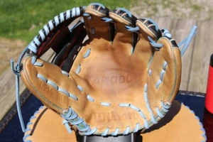 Wilson A2000 DP15 11.5" RHT - Picture 1 of 8