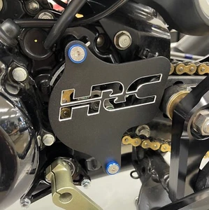 Cubierta de piñón HRC de aluminio Billet 2022+ Honda Grom MSX 125cc/Honda Monkey Z125 - Imagen 1 de 4