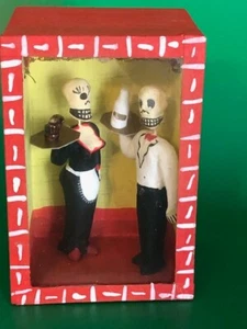 Day Of The Dead Waiter & Waitress Made in Mexico - Picture 1 of 4