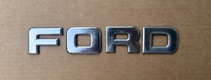 87-96 Ford F150 F O R D Tailgate Tail Gate Trim Lettering Letter Emblem Set OEM - Foto 1 di 9