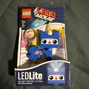 Lego Película Unikitty LED Lite Llavero Azul Astro Kitty Nuevo en Caja - Imagen 1 de 2