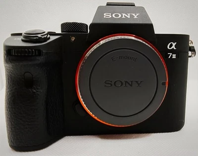 Sony Alpha 7 III (ILCE-7M3) mit Zubehörpaket - Top Zustand ! - Bild 1 von 4