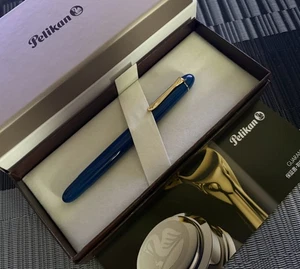 Pluma Estilográfica Pelikan M120 Icónica Azul Plumín Fino Edición Especial NUEVA Japón - Imagen 1 de 2