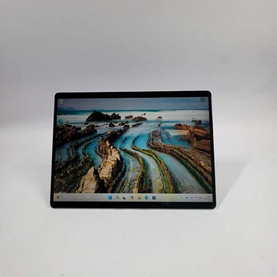Microsoft Surface Pro 8 1983 13" i5-1135G7 2.4GHz 8GB RAM 128GB SSD - Image 1 of 4