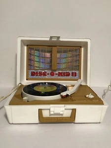 Vintage Disc-O-Kid 2 Concert Hall Model 222 Gold & White Manual Phonograph Playr - Picture 1 of 7
