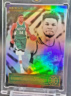 Giannis Antetokounmpo TARJETA REFRACTOR ARCO IRIS CON ESTUCHE HEBILLAS Foto 1 de 4