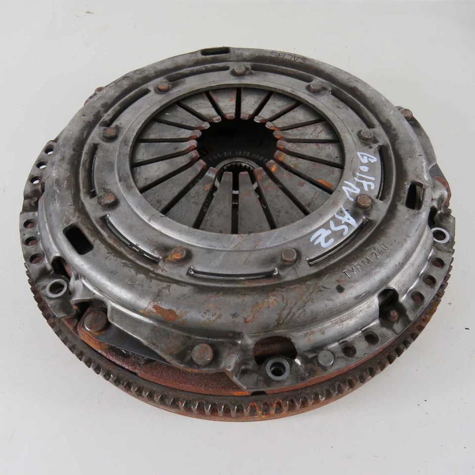 Volkswagen Golf Mk4 Clutch Kit 1997-2003 1.9 TDi Used (33362 57-2-A-4) - Image 1 of 1