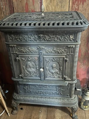 Victorian Antique Cast Iron Wood Burning Stove by De Dietrich & Niederbronn - Image 1 of 4