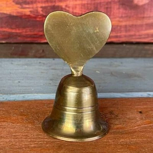 Campana y mango de latón liso para corazón - Imagen 1 de 5