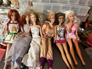 Vtg Lot Of Barbies And Random Dolls As Early As 1966 - Picture 1 of 7
