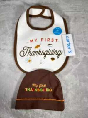 Lote de 2 gorras de punto My First Thanksgiving Baby y babero resistente al agua nuevas Foto 1 de 4