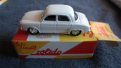 Renault dauphine 4 CV Berline 1962  au 1/43 - Photo 1/3