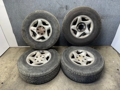 Juego de llantas Toyota Tundra Sequoia Tacoma 2000-2004 16X7" OEM Foto 1 de 4