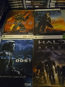 Halo  2, 3, ODST and Reach Strategy Guides. Xbox Microsoft Bungie - Foto 1 di 13