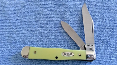 Case 1989 Unused 1-Dot 3225-1/2 Fantastic Yellow Comp Small Coke Bottle Knife - Image 1 of 4