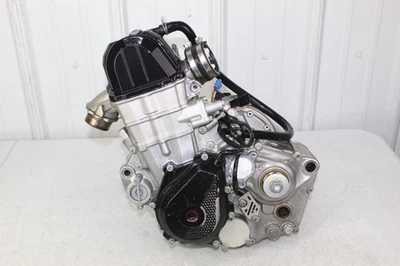 Motor KTM 450 SXF 2023-2025 OEM con estator XCF Husqvarna FC 22.5 Foto 1 de 4