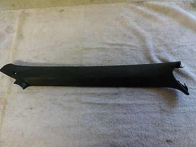 Buick Riviera GS 1969 1970 RH lado del pasajero parabrisas pilar moldura de moldura Foto 1 de 4
