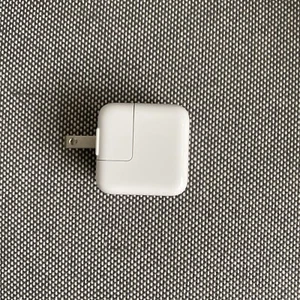 Apple 12W USB Wall Charger for Apple iPad 4 5 6 7 9.7 - Picture 1 of 7