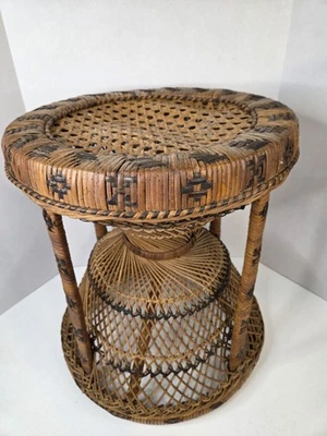 VTG Boho Chic Hourglass Rattan/Cane Top 1970s Side Table/Stool 18in Tall Retro - Image 1 of 4