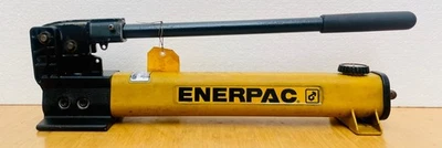 Enerpac P391 Single-Speed Hydraulic Hand Pump 700 Bar/10,000 PSI #2 - Image 1 of 4