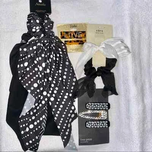Nuevo con etiquetas Lote de Accesorios para el Cabello Nordstrom Joyas Blancas Animales 11 PIEZAS ~ - Imagen 1 de 4