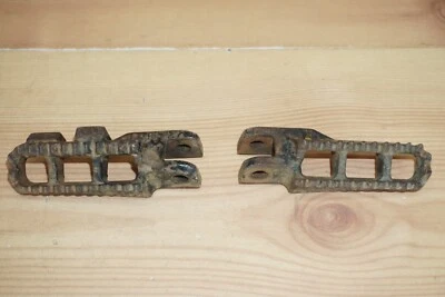 Clavija de pie izquierda y derecha Suzuki RM250 RM 250 1984-1988 RM125 125 1984-1987 Foto 1 de 4