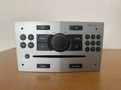 Opel Corsa D Radio CD30 MP3 Matt Chrome  AUX Entheiratet 13254183 OPC - Bild 1 von 4