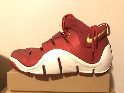 2006 Men Nike Zoom Lebron IV 4 China Varsity Red Size 14 NW Rare NDS Autographed - Image 1 of 4