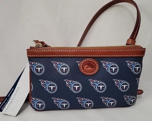 Bolso Bandolera Delgado de Cuero Dooney & Bourke NFL Tennessee Titans Fanático del Fútbol Americano - Imagen 1 de 4