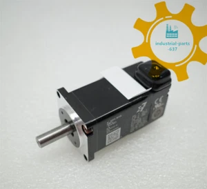 NEW Yaskawa SGM7J-01A7D21 Servo Motor In Box Expedited Ship - Picture 1 of 4