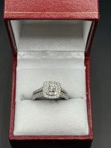 18ct White Gold Diamond Cluster Ring - Size O - Picture 1 of 6