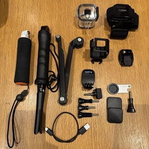GoPro HERO5 Session Waterproof Action Camera with Accessories and SD Card - Picture 1 of 13