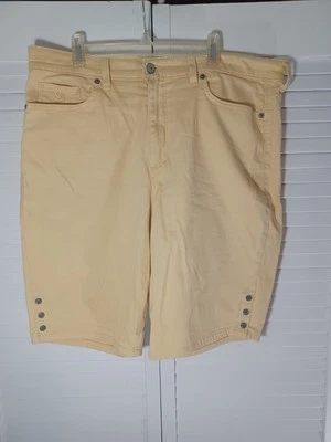 Bermudas para mujer Gloria Vanderbilt amarillas claras talla 14 5 bolsillos bonitas Foto 1 de 4