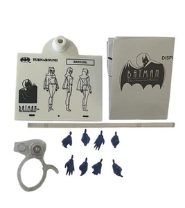 Batgirl Display Stand & Accessories Batman Animated Series Dc Collectibles Retro - Picture 1 of 11